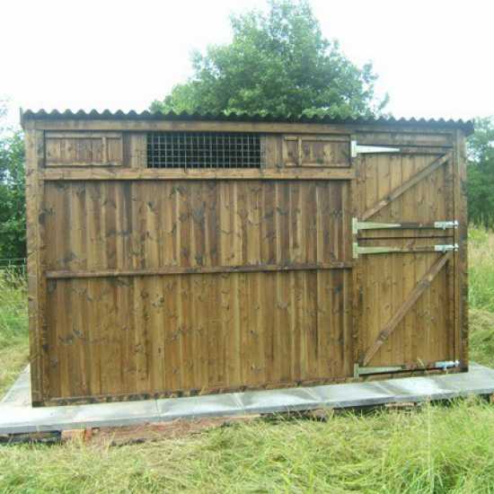 Single 12' x 12' Pony Stable